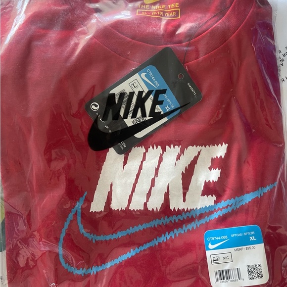 Kid set - Picture 2 of 2